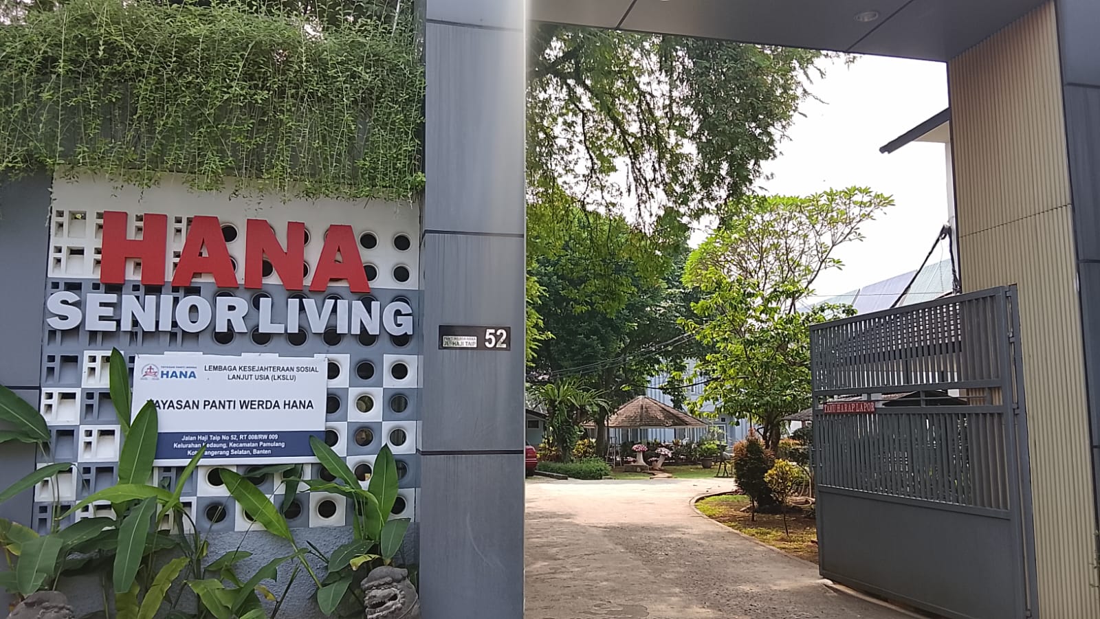 Gedung YPW Hana